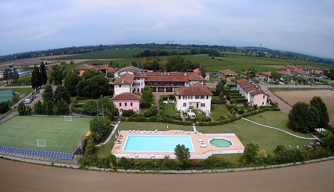 100% Design Villa Desenzano del Garda Exterior photo