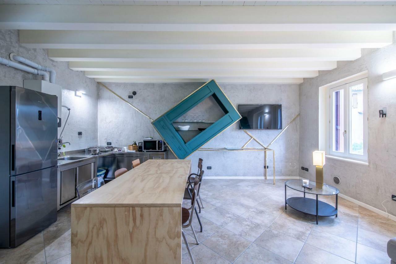 100% Design Villa Desenzano del Garda Exterior photo